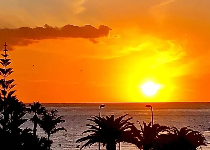 Sunset Over The Sea דירה *