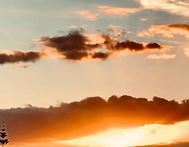 Sunset Over The Sea * פלאייה דה לאס אמריקס