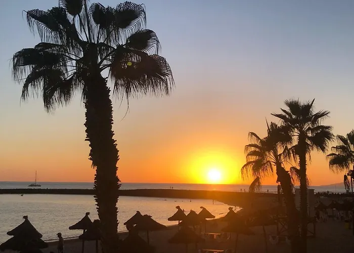 דירה Sunset Over The Sea *